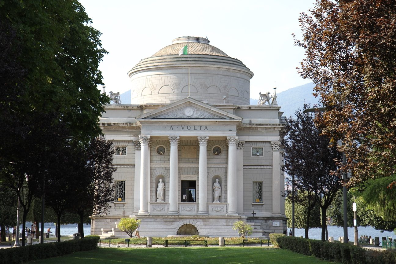 Tempio Voltiano, Como - 02.JPG
